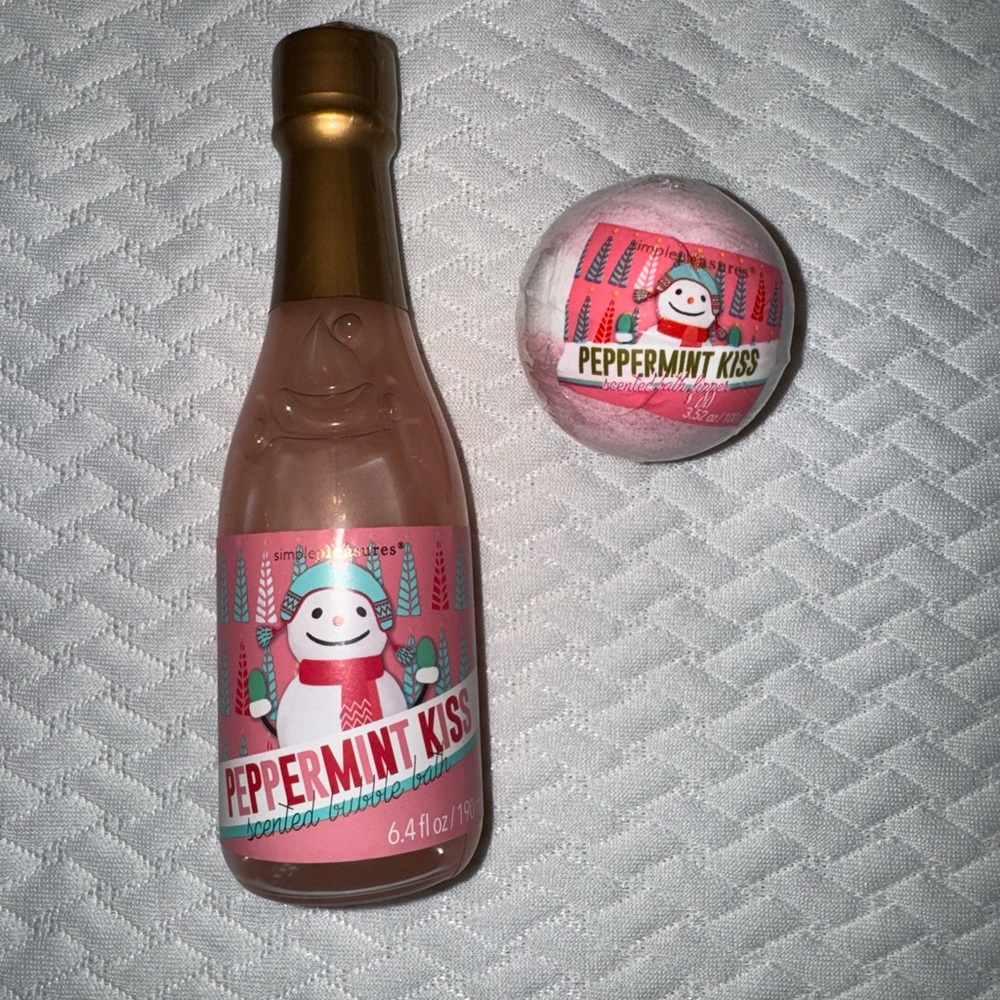 Peppermint bubble bath and bath bomb